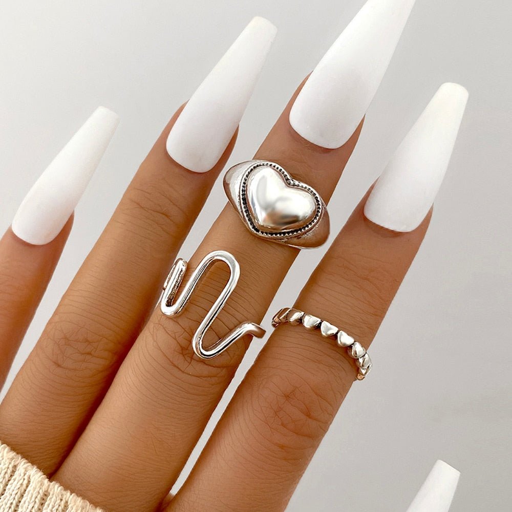 Boho Pink Butterfly Heart Ring Set – Stylish Wave Rings for Women to Express Your Free Spirit